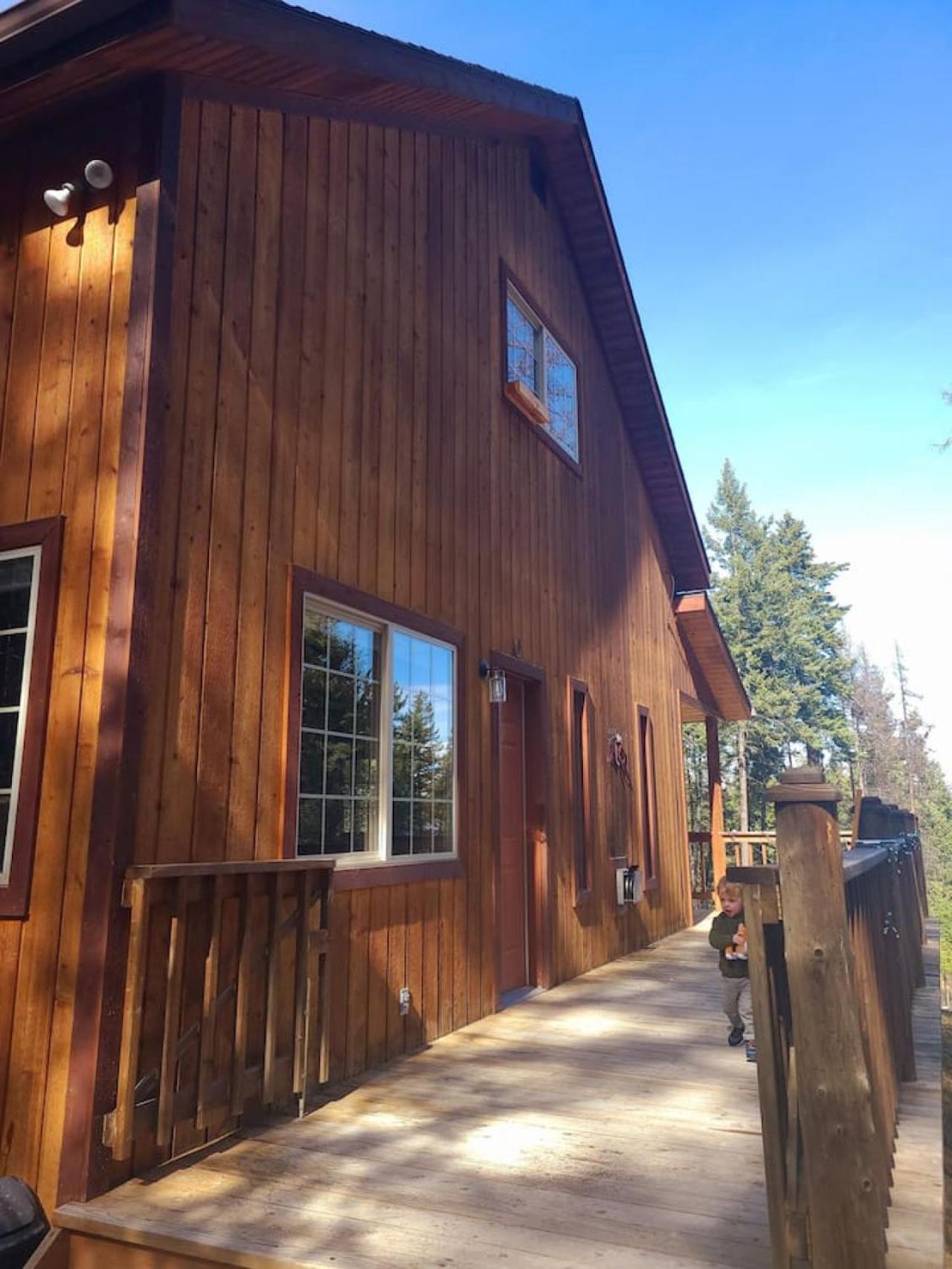 Blacktail Cabin Hideaway With Hot Tub Lakeside Esterno foto
